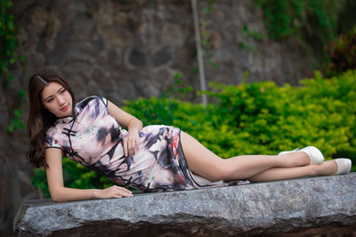 黄鳝钻进粉嫩的小缝里，田间藏着人与自然的默契故事_: 深入透视的分析，难道不值得你重视？
