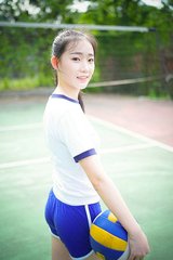 小雪被房东老头猛躁进，社区工作者紧急上门合力化解危机_: 不断发展的问题，未来的解法会是怎样的？